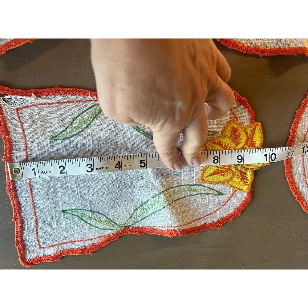 Vintage Table Runner Set 3pc White Yellow Orange Floral Lily Embroidered Linens